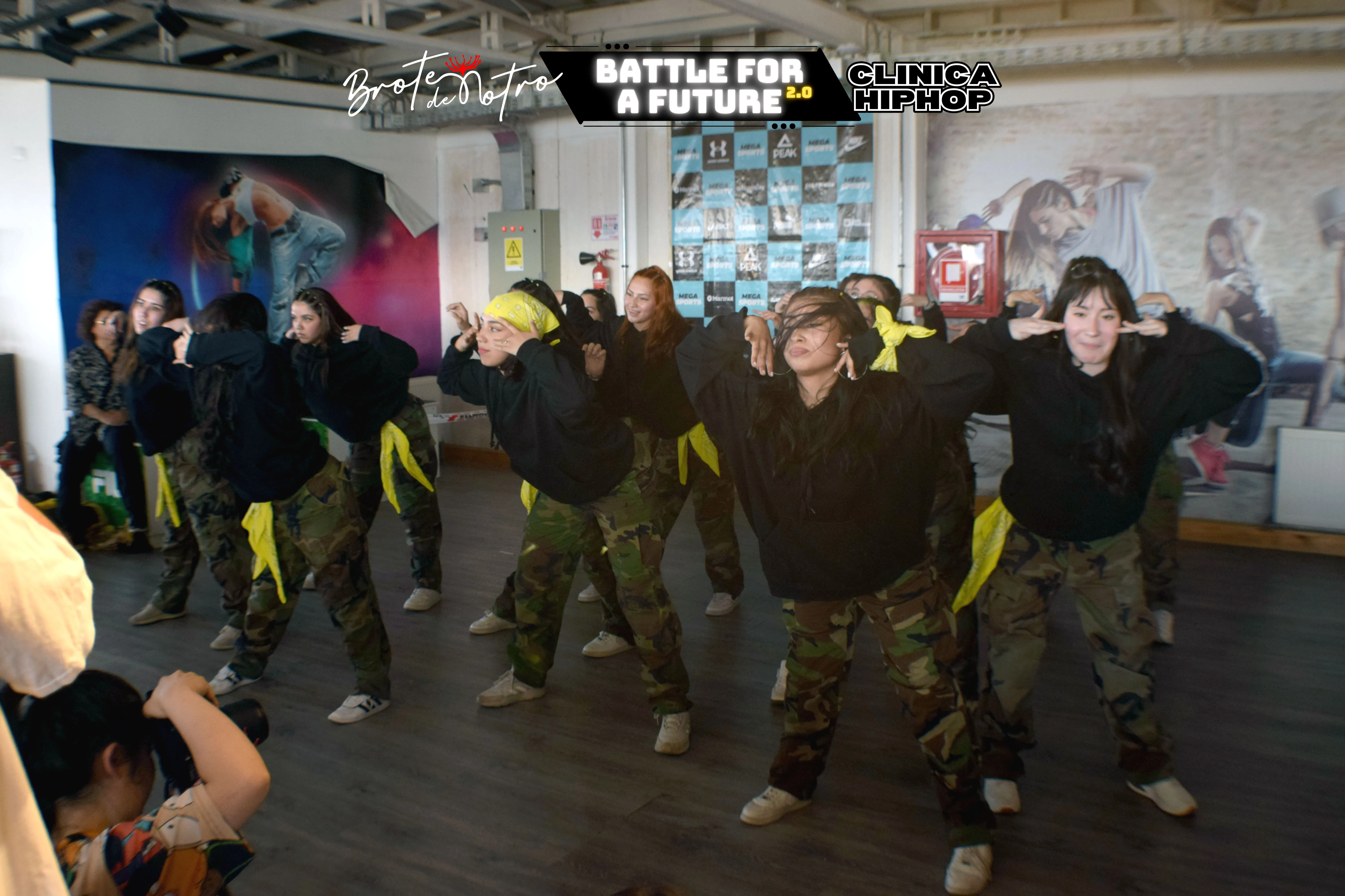 Show Yakuza Dance Team Battle for a Future 2