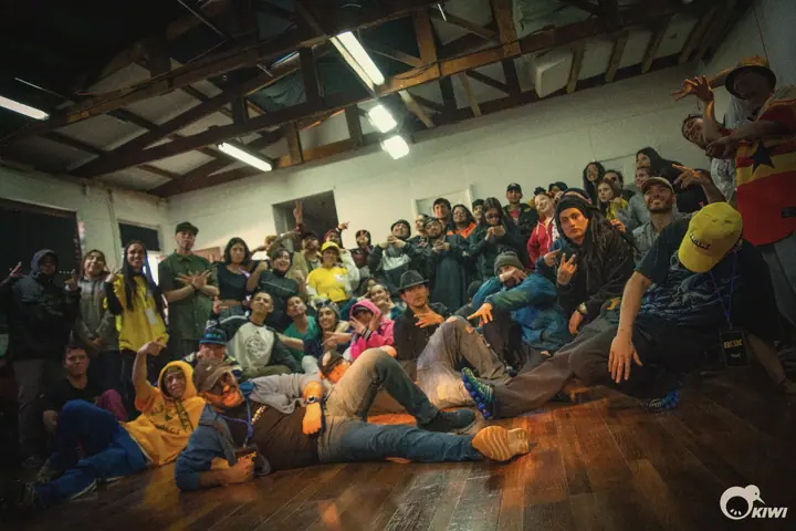 Bailarines, jurados y público juntos al cierre en Zur Vértice