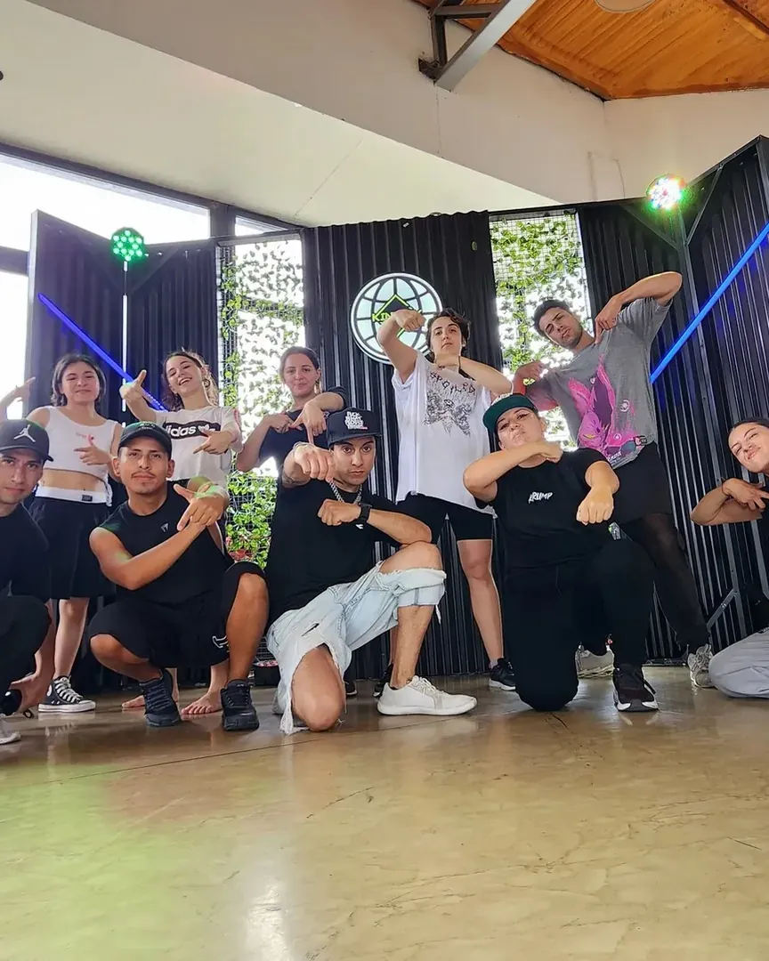 Formación grupal en una CliniClass de Clínica HipHop